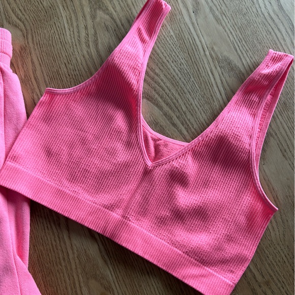 Pink Lounge Set - Picture 7 of 7